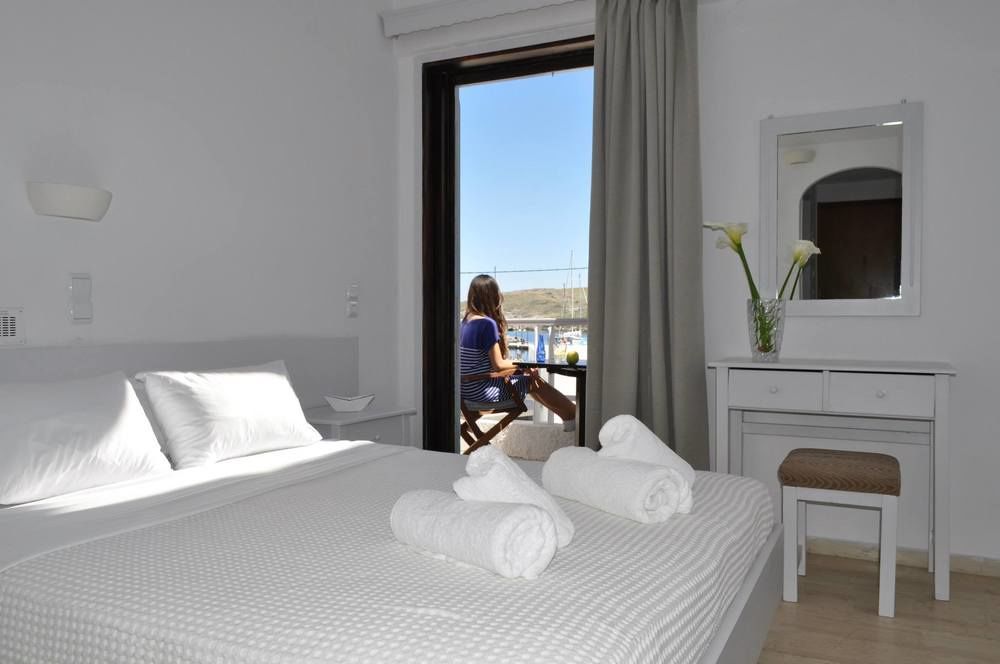 Kythnos Bay Hotel Loutrá Zewnętrze zdjęcie
